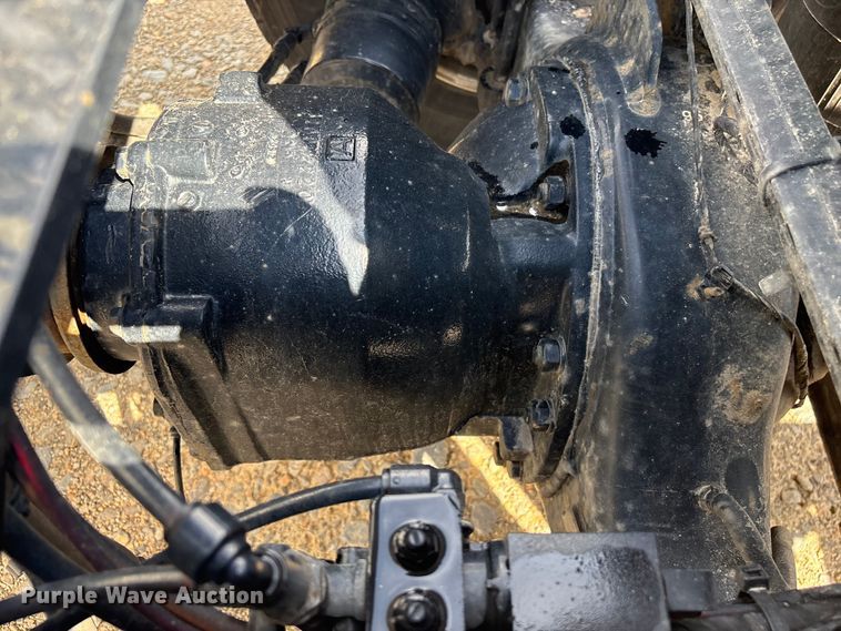 image for item YA3395 2023 Mack Anthem semi truck