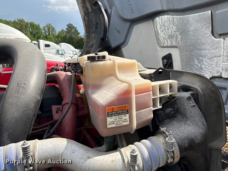 image for item YA3395 2023 Mack Anthem semi truck
