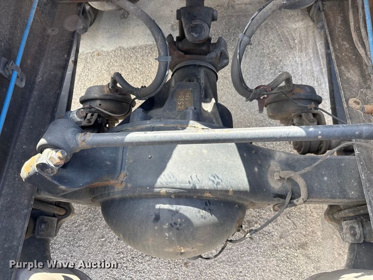 image for item YA3403 2020 Freightliner Cascadia semi truck