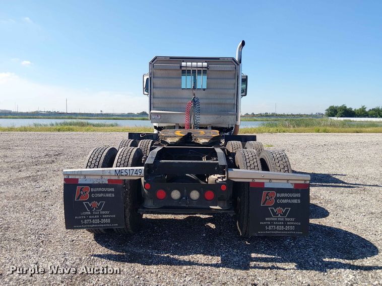 image for item YA3568 2020 Western Star 4700 semi truck
