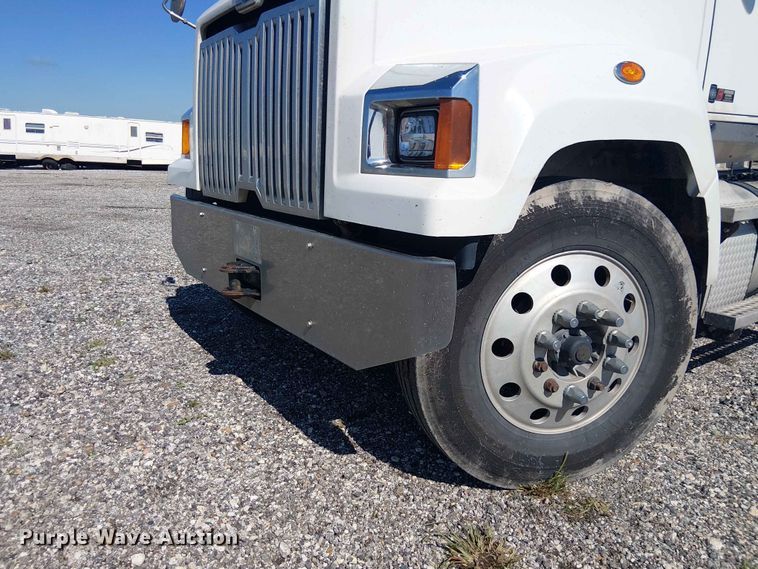 image for item YA3568 2020 Western Star 4700 semi truck