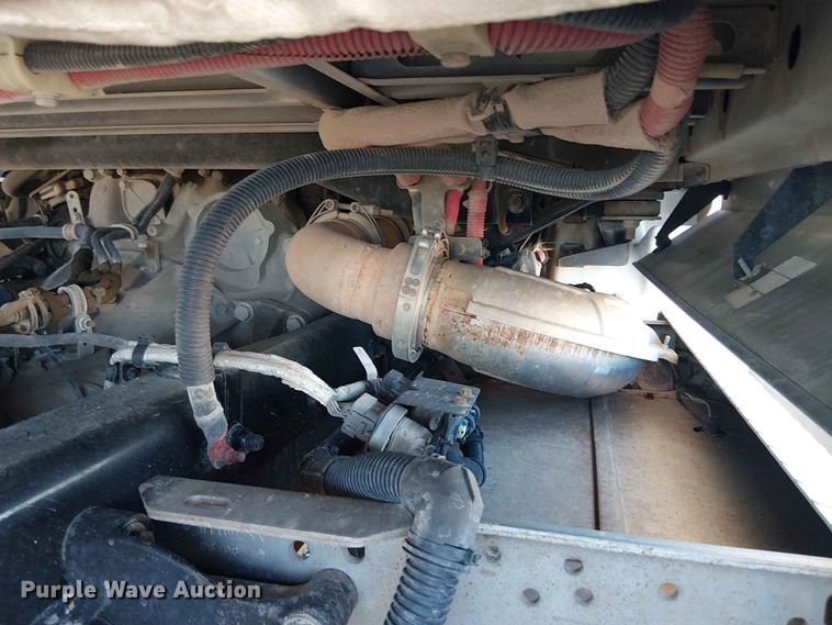 image for item YA3568 2020 Western Star 4700 semi truck