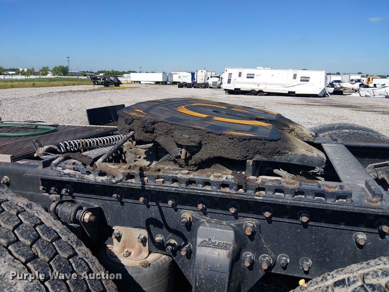 image for item YA3568 2020 Western Star 4700 semi truck