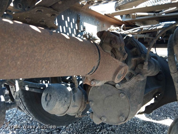 image for item YA3568 2020 Western Star 4700 semi truck
