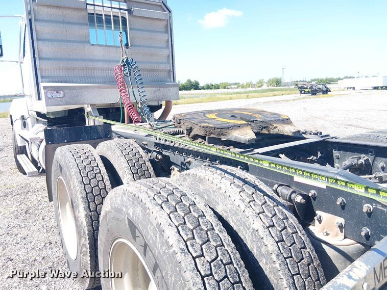 image for item YA3568 2020 Western Star 4700 semi truck