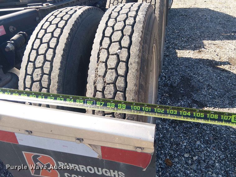 image for item YA3568 2020 Western Star 4700 semi truck