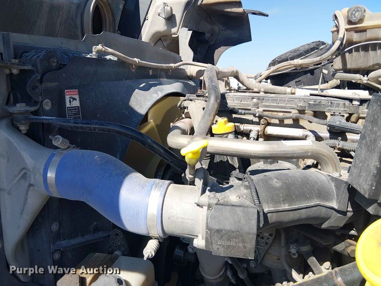 image for item YA3568 2020 Western Star 4700 semi truck