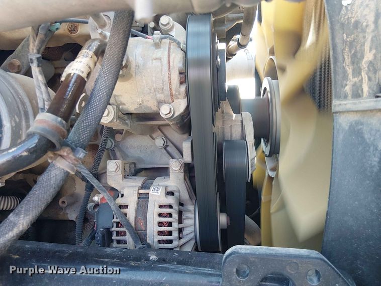 image for item YA3568 2020 Western Star 4700 semi truck