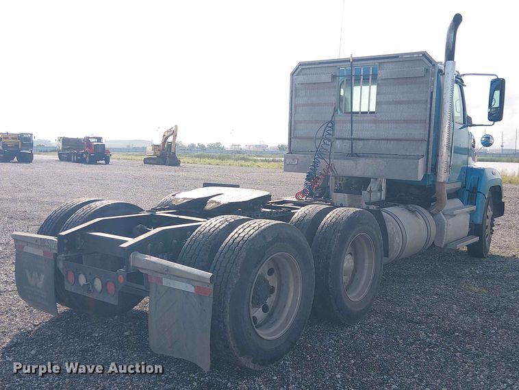 image for item YA3569 2020 Western Star 4700 semi truck