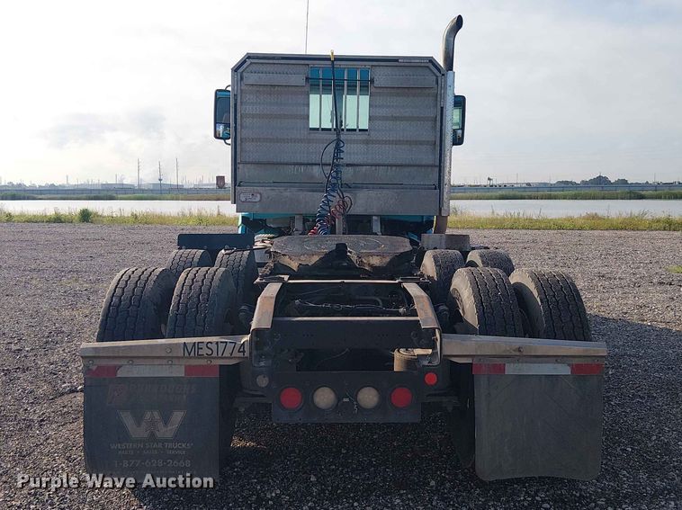 image for item YA3569 2020 Western Star 4700 semi truck