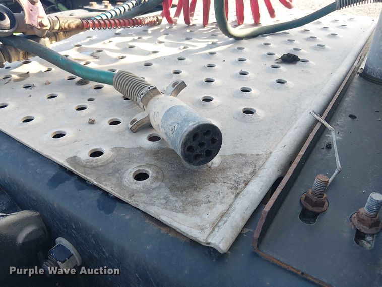 image for item YA3569 2020 Western Star 4700 semi truck