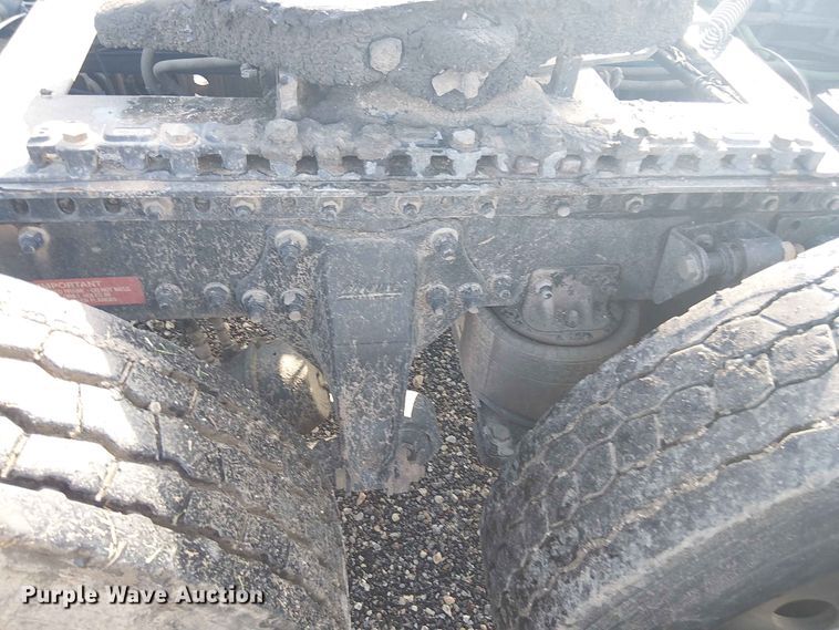 image for item YA3569 2020 Western Star 4700 semi truck