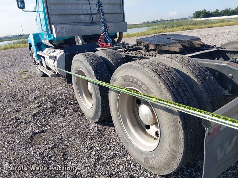 image for item YA3569 2020 Western Star 4700 semi truck