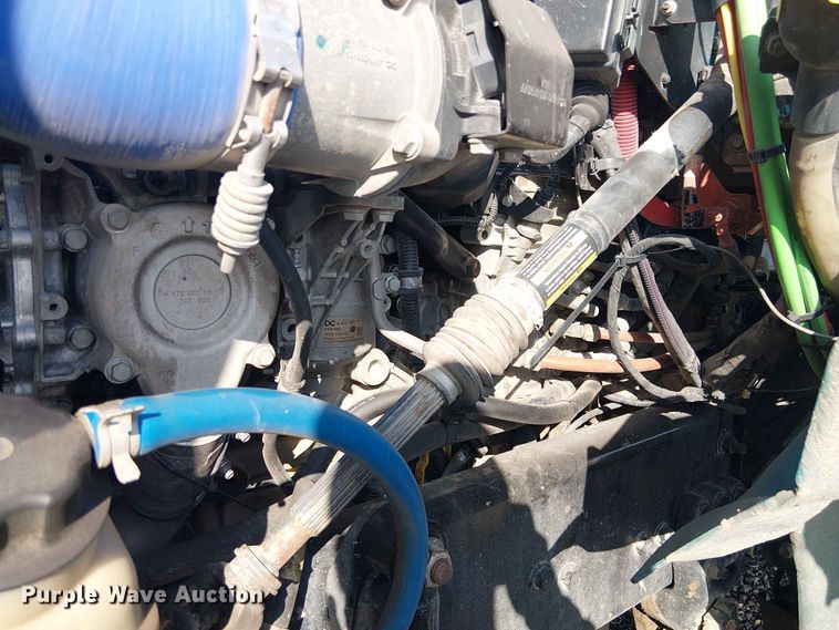 image for item YA3569 2020 Western Star 4700 semi truck