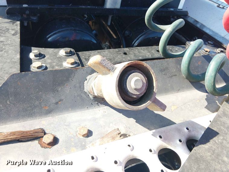 image for item YA3570 2021 Western Star 4900 semi truck