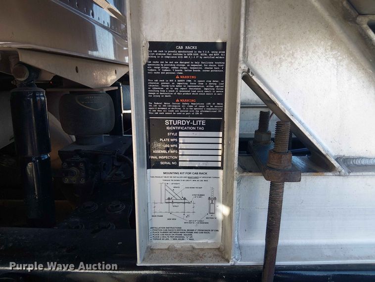 image for item YA3570 2021 Western Star 4900 semi truck