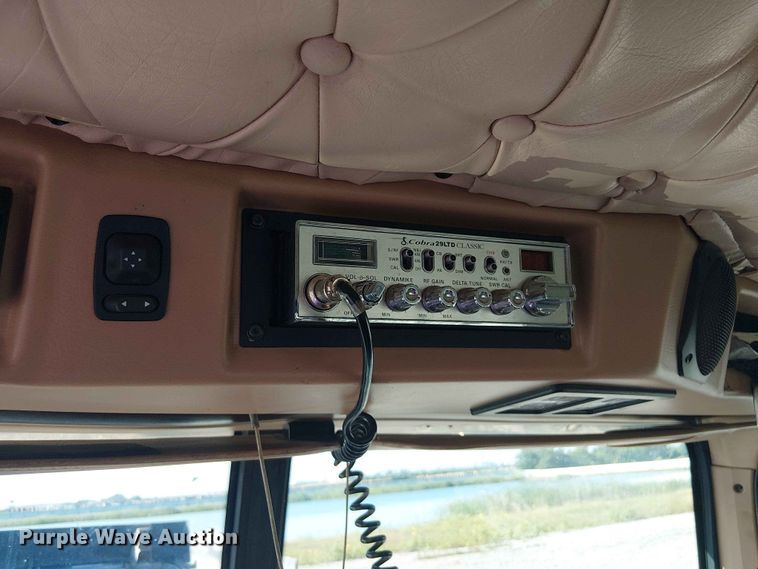 image for item YA3570 2021 Western Star 4900 semi truck