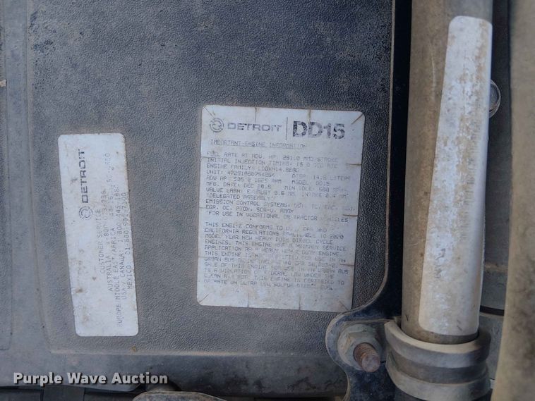 image for item YA3570 2021 Western Star 4900 semi truck