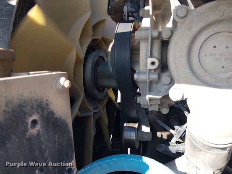 image for item YA3570 2021 Western Star 4900 semi truck