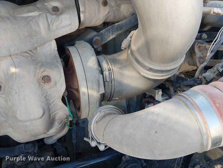 image for item YA3570 2021 Western Star 4900 semi truck