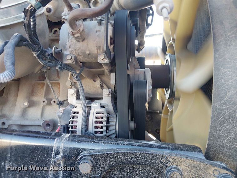image for item YA3570 2021 Western Star 4900 semi truck