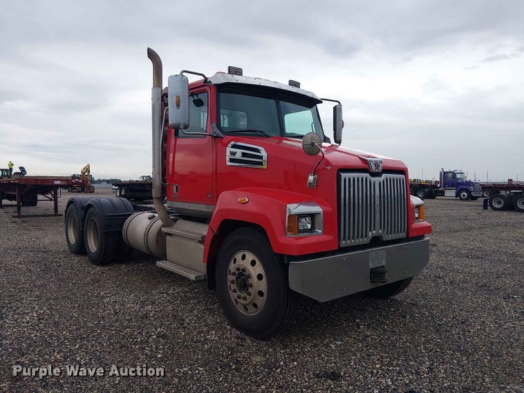 image for item YA3571 2021 Western Star 4700 semi truck