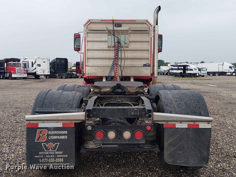 image for item YA3571 2021 Western Star 4700 semi truck