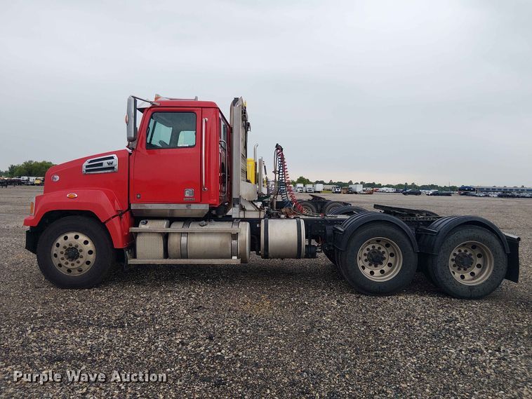image for item YA3571 2021 Western Star 4700 semi truck