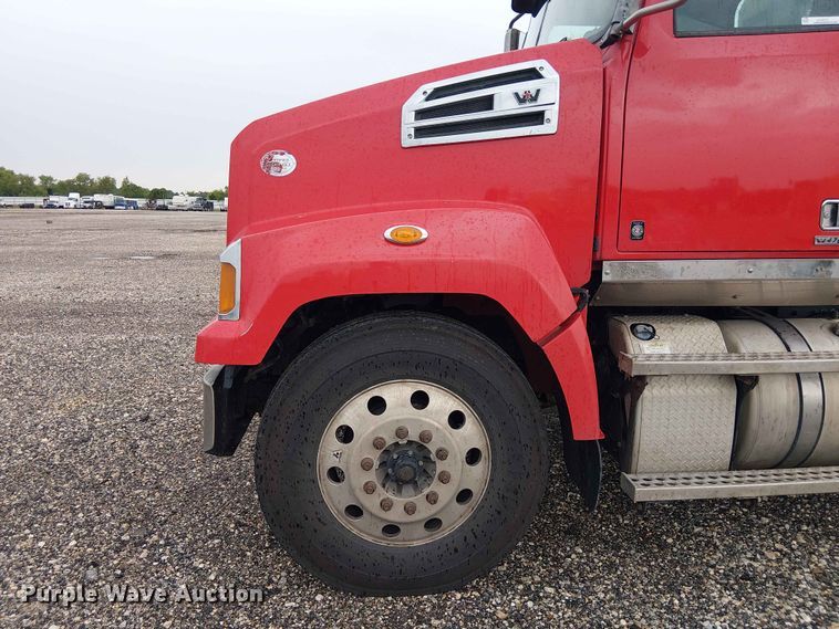 image for item YA3571 2021 Western Star 4700 semi truck