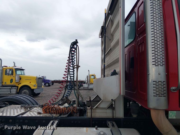 image for item YA3571 2021 Western Star 4700 semi truck