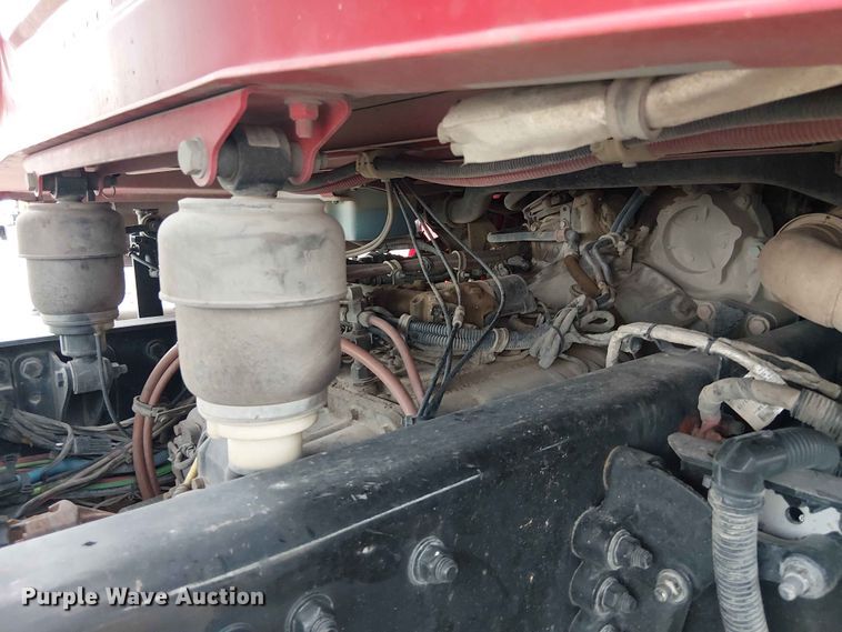 image for item YA3571 2021 Western Star 4700 semi truck