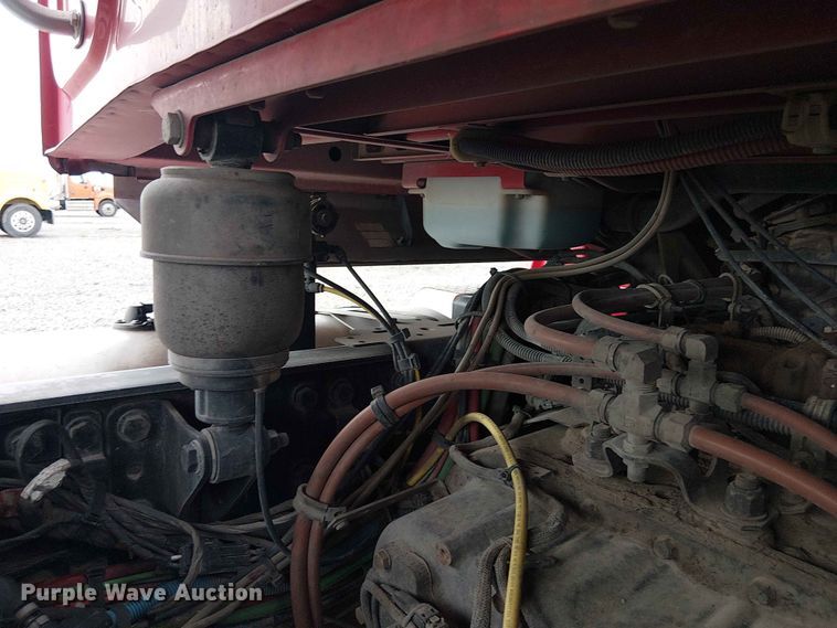 image for item YA3571 2021 Western Star 4700 semi truck