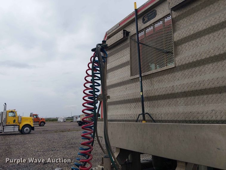 image for item YA3571 2021 Western Star 4700 semi truck
