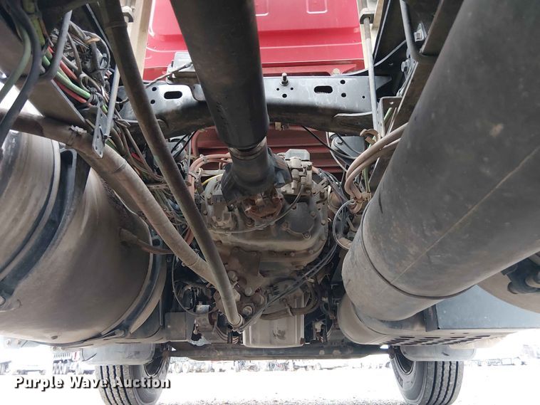 image for item YA3571 2021 Western Star 4700 semi truck