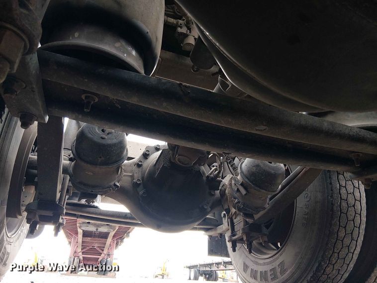 image for item YA3571 2021 Western Star 4700 semi truck