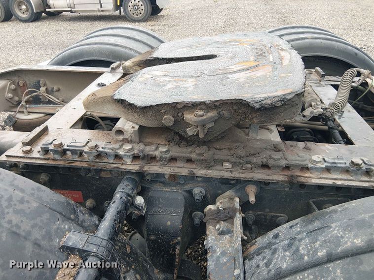 image for item YA3571 2021 Western Star 4700 semi truck