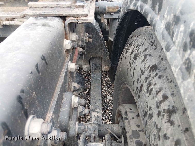 image for item YA3571 2021 Western Star 4700 semi truck
