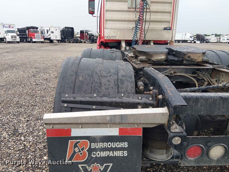 image for item YA3571 2021 Western Star 4700 semi truck