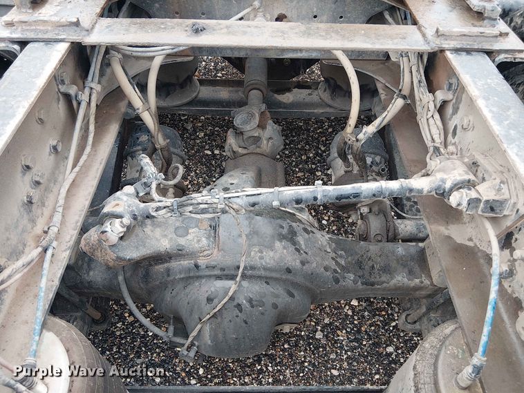 image for item YA3571 2021 Western Star 4700 semi truck