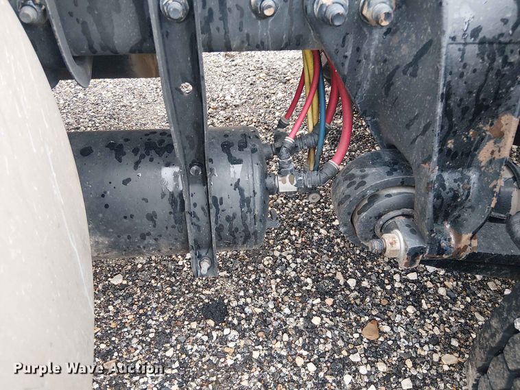 image for item YA3571 2021 Western Star 4700 semi truck
