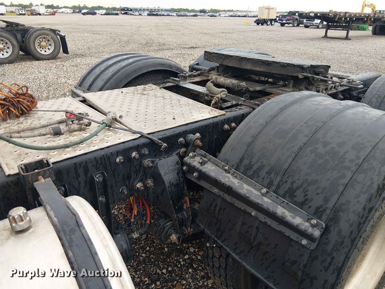 image for item YA3571 2021 Western Star 4700 semi truck