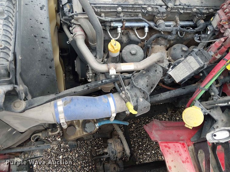 image for item YA3571 2021 Western Star 4700 semi truck