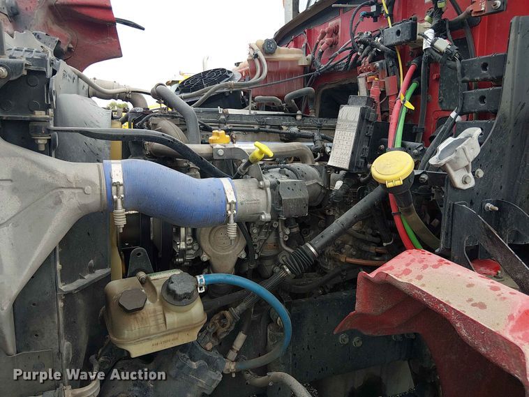 image for item YA3571 2021 Western Star 4700 semi truck