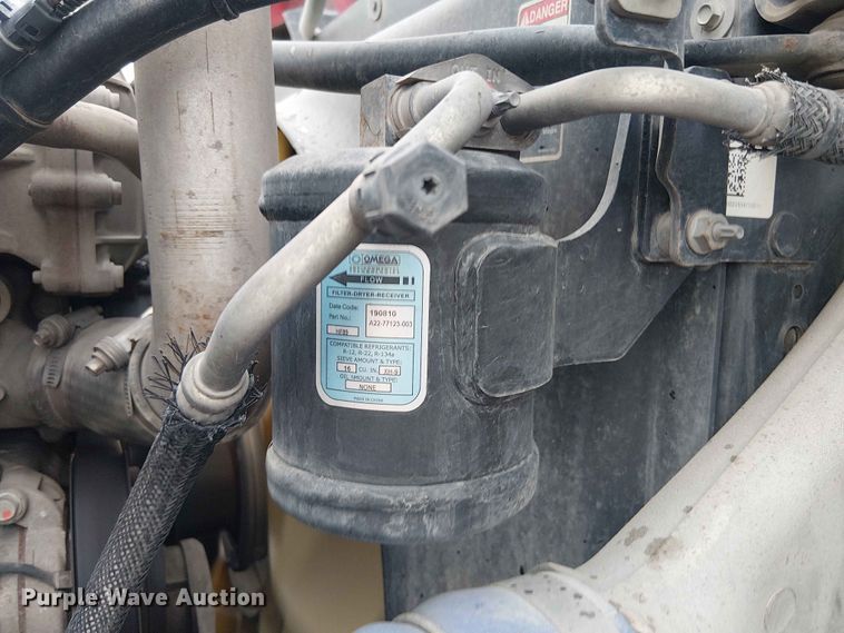 image for item YA3571 2021 Western Star 4700 semi truck