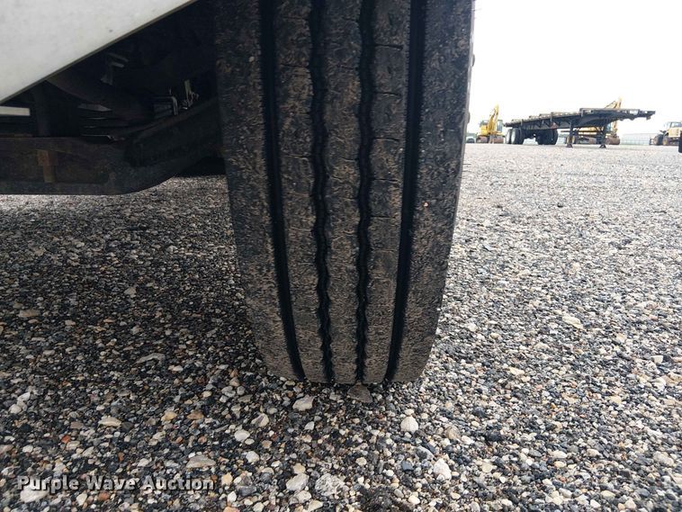 image for item YA3571 2021 Western Star 4700 semi truck