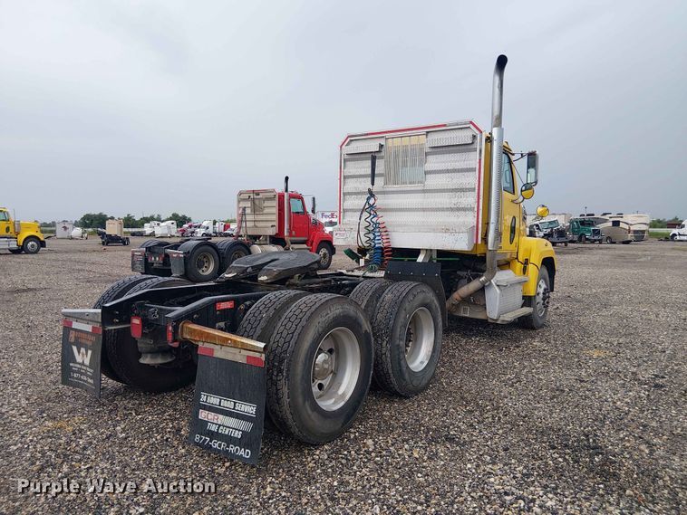 image for item YA3572 2016 Western Star 4700 semi truck