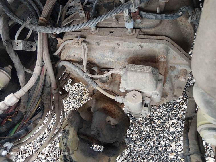 image for item YA3572 2016 Western Star 4700 semi truck