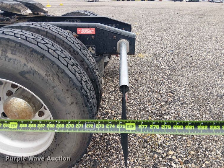 image for item YA3572 2016 Western Star 4700 semi truck