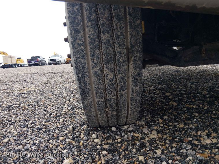 image for item YA3572 2016 Western Star 4700 semi truck