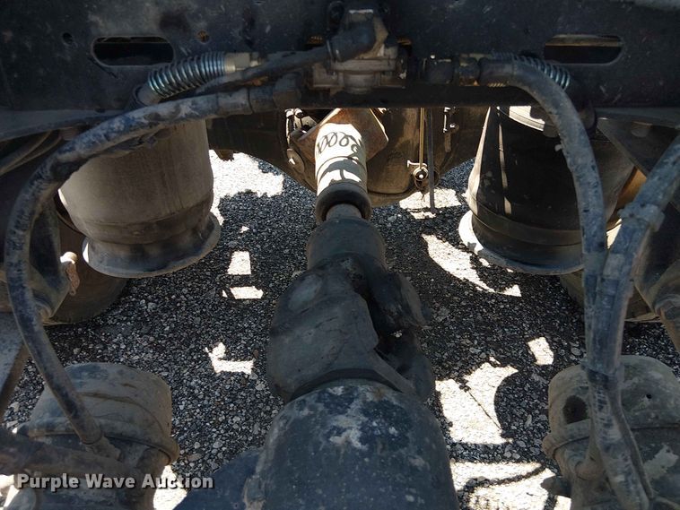 image for item YA3573 2016 Western Star 4700 semi truck